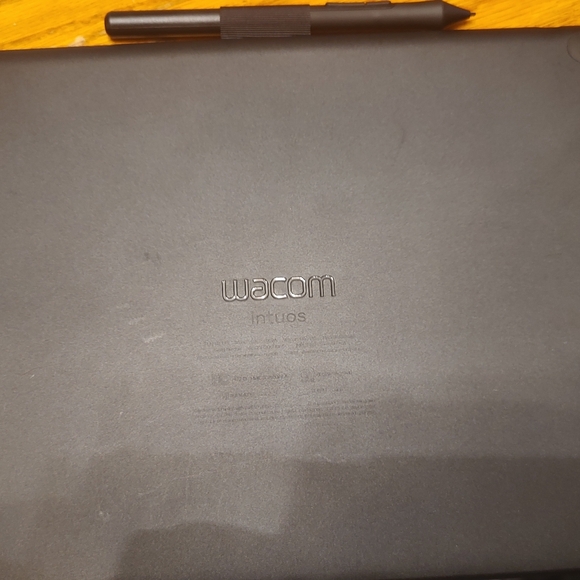 Wacom Intuos Drawing Tablet, Stylus, and Cable - Picture 3 of 6